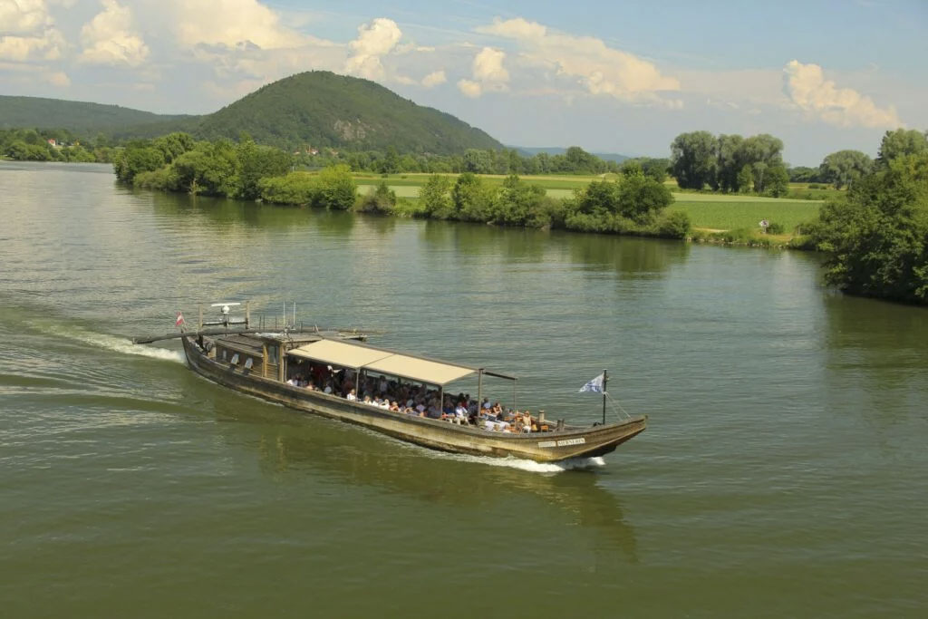 Die Siebnerin – historisches Salzschiff für Firmenevent & Eventschifffahrt Regensburg, bis 80 Personen